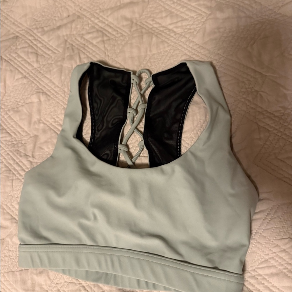 Amazon Sports Bra in Light Gray and Black